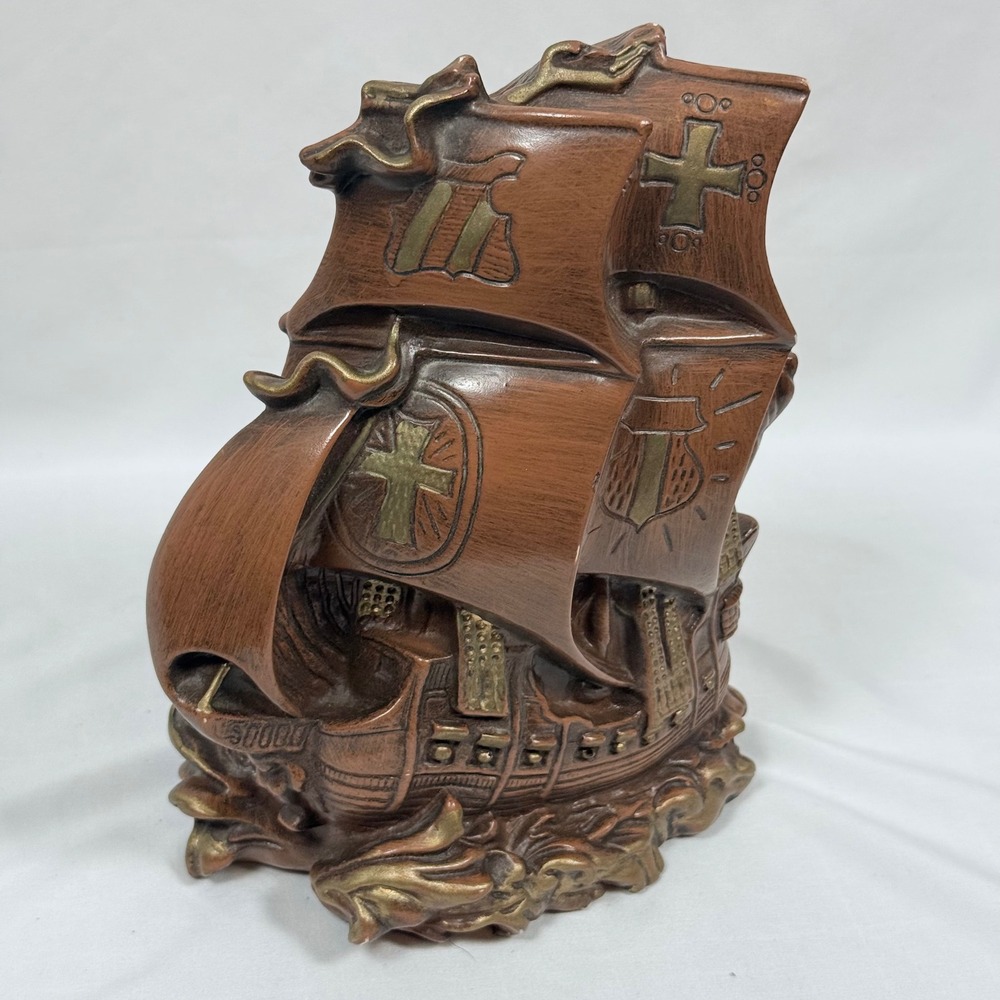 Vintage Universal Statuary Corp  Spanish Galleon Ship Figurine‎ Resin Cross